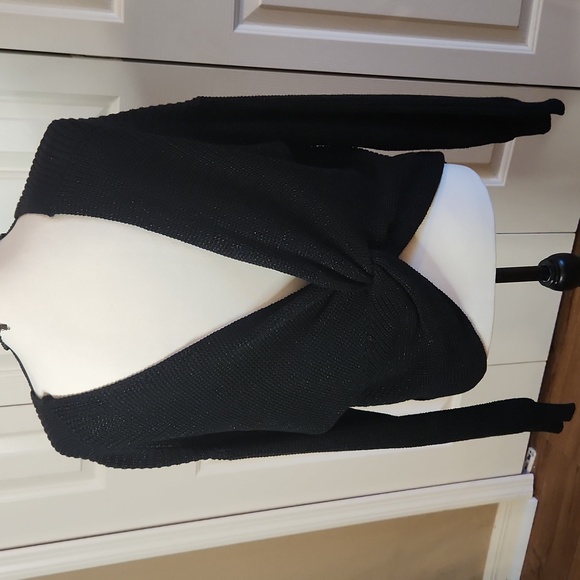 Love Tree, NWOT,  Women's Black sweater, Size Large,  long sleeves - Picture 4 of 9